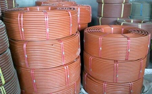 提升工程安全：聚乙烯(RPE)阻燃青河穿线管在现代建筑中的应用